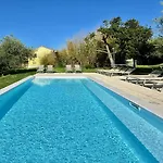 Appartement Relaxing Getaway With A Dreamlike Pool *