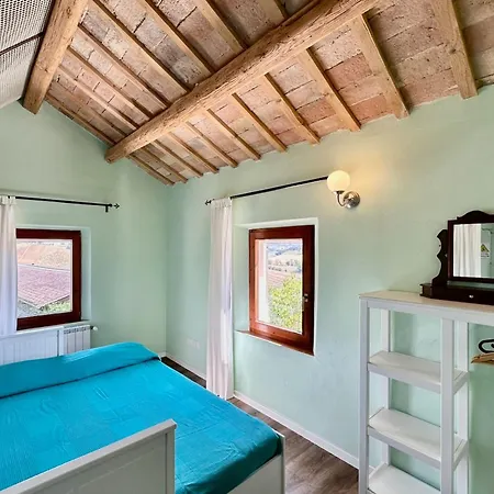 דירה Relaxing Getaway With A Dreamlike Pool